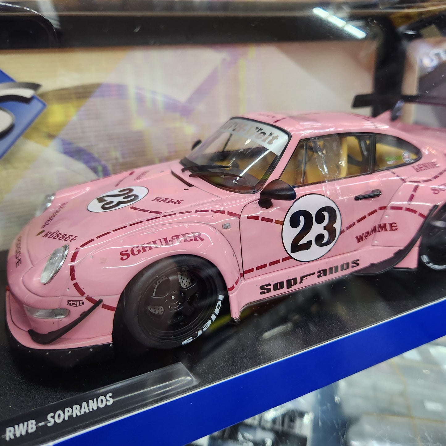 Solido - Porsche RWB 911 (993) 'Pink Pig' #23 - 1:18 Scale