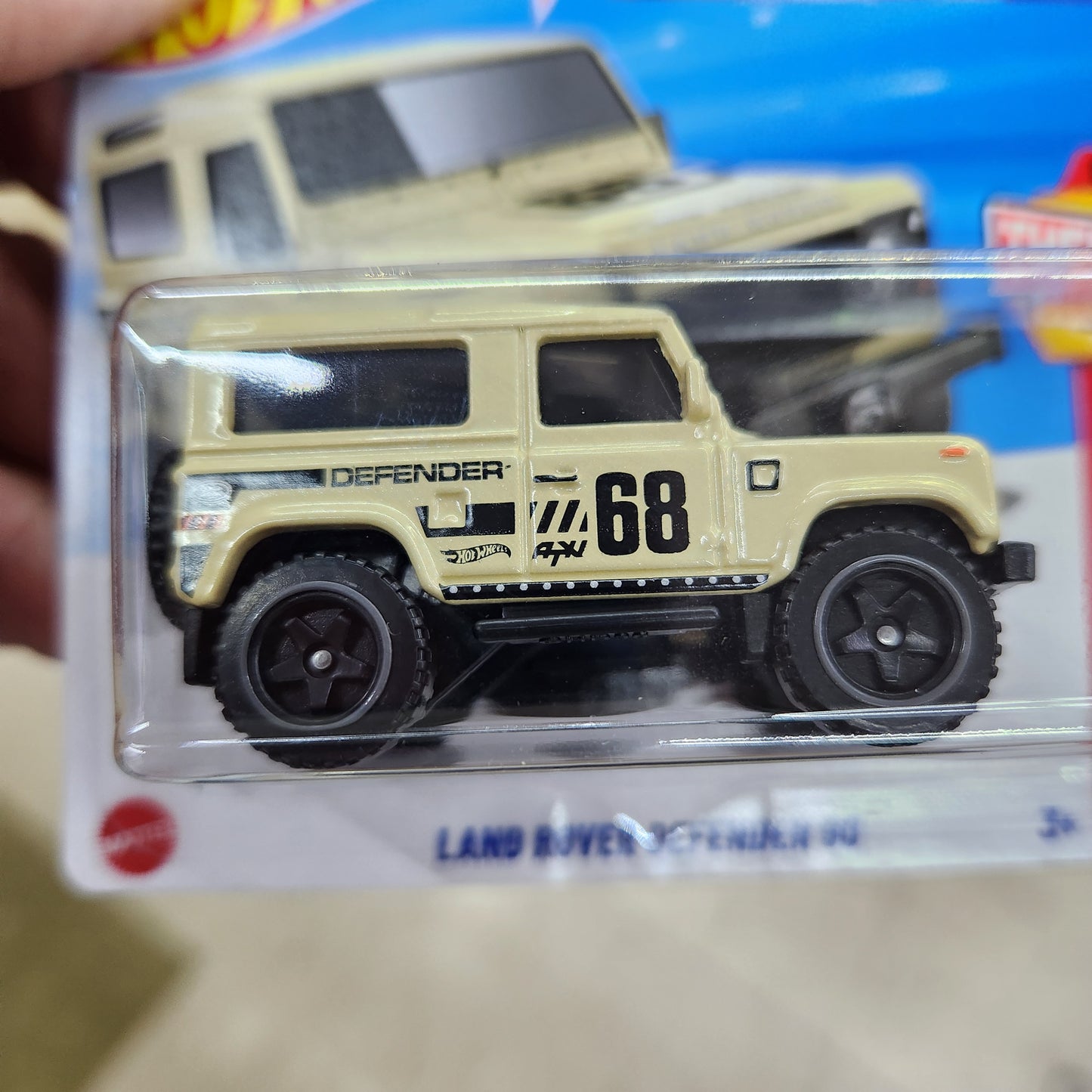 Hot Wheels - Land Rover Defender 90 #68 - Short Card