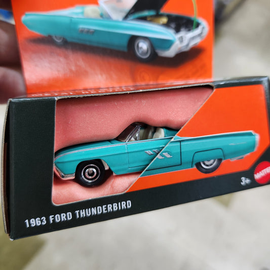Matchbox - Moving Parts - 1963 Ford Thunderbird - 1:64 Scale