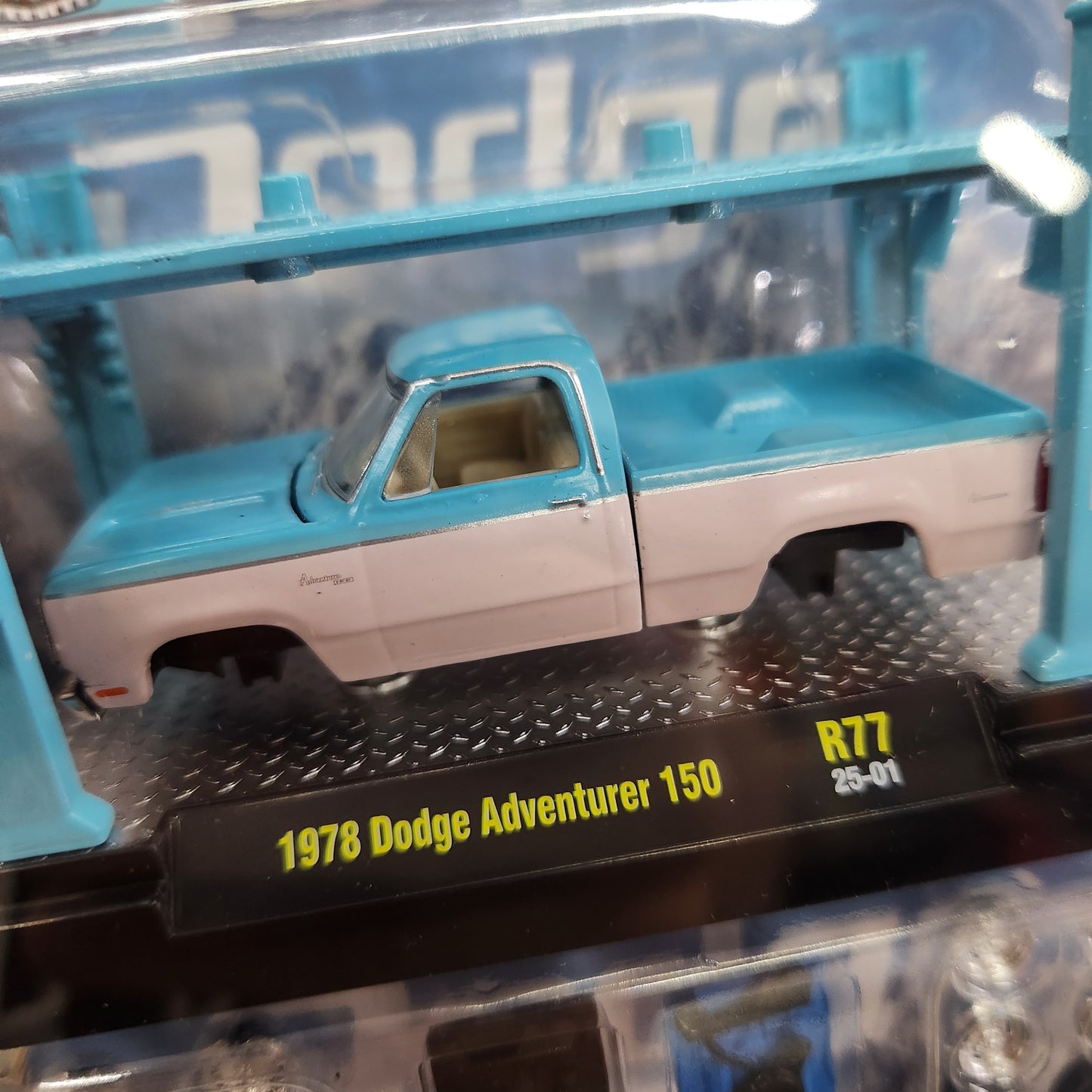 M2 Machines - M2 'Model Kit' Series 77 - 1978 Dodge Adventurer 150