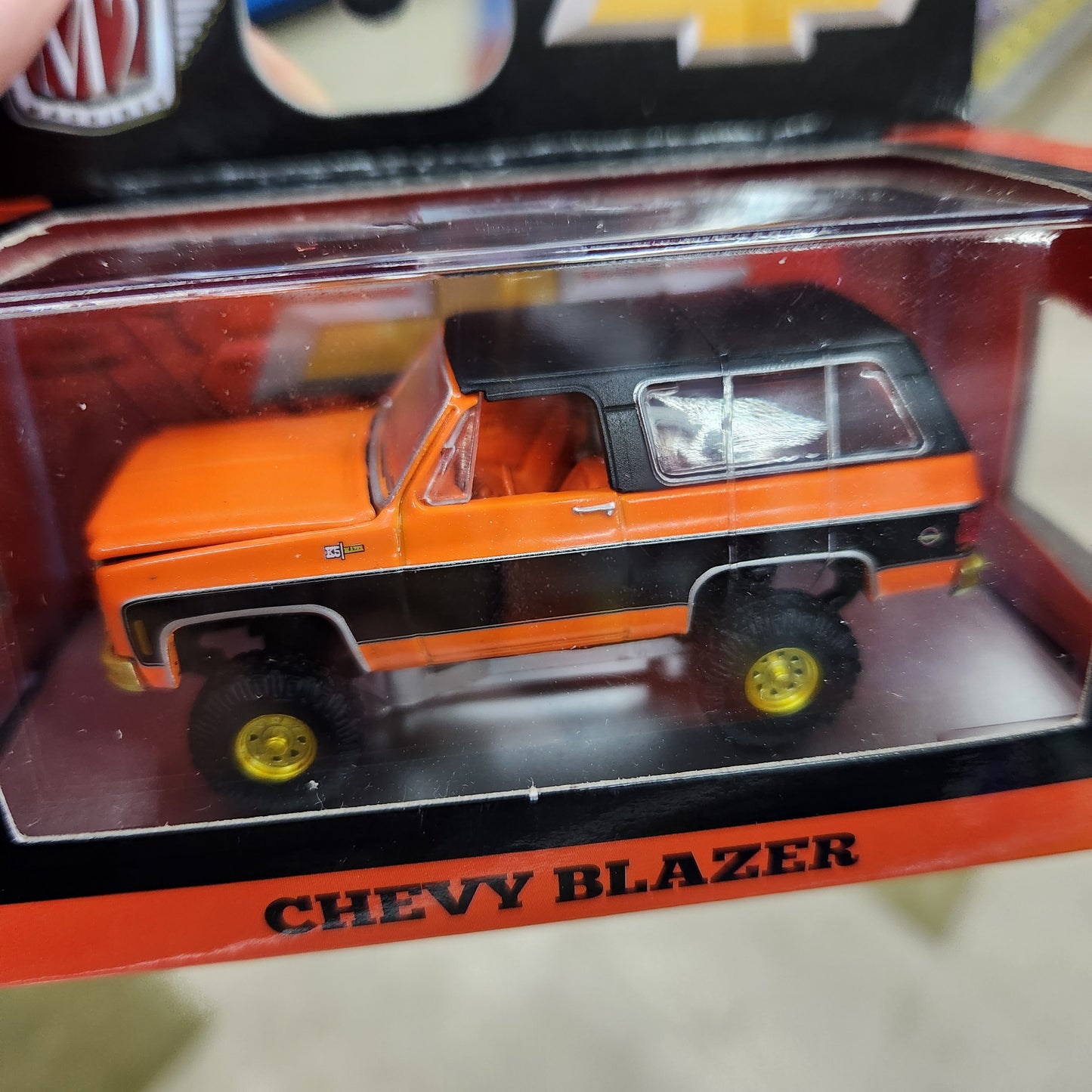 M2 Machines - 'Detroit Muscle' Series 89 - 1974 Chevrolet K5 Blazer 4X4 **CHASE**