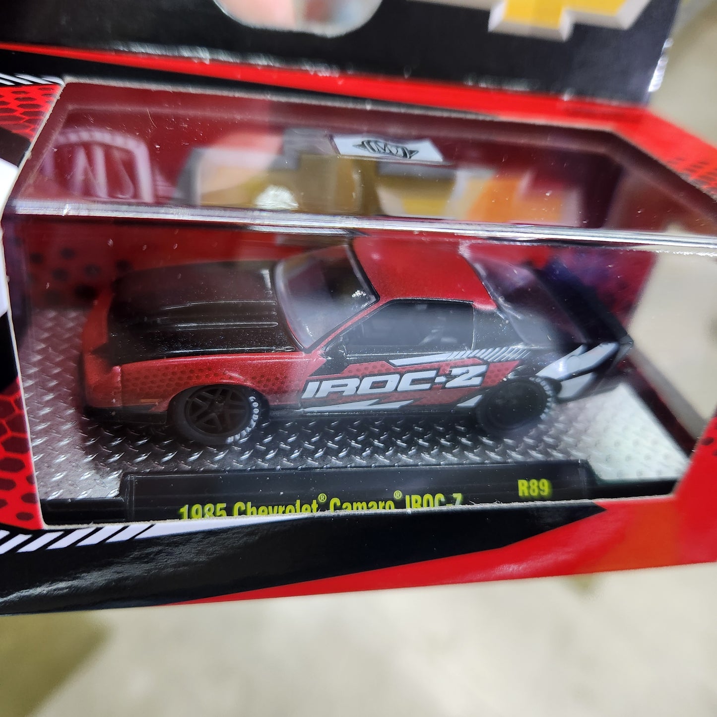 M2 Machines - 'Detroit Muscle' Series 89 - 1985 Chevrolet Camaro IROC-Z