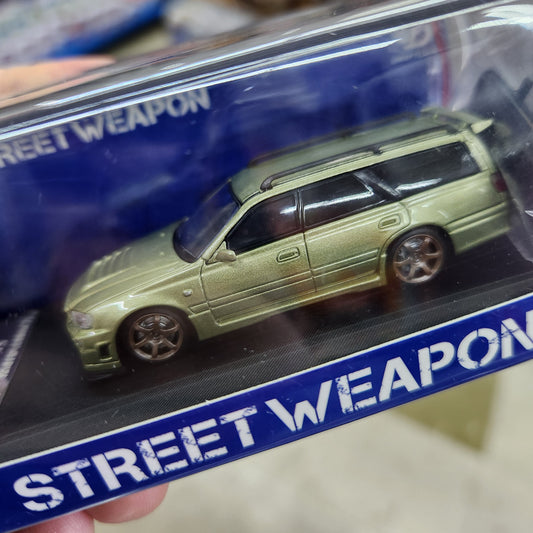 Street Weapon - Nissan Stagea (R34) Olive Green - 1:64 Scale