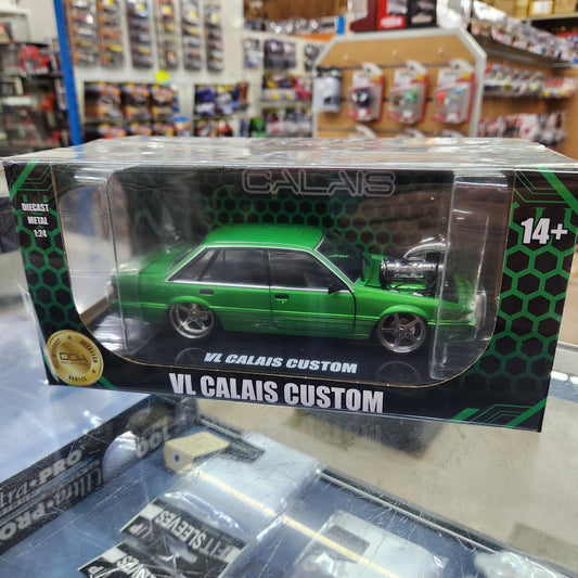 DDA - Holden VL Supercharged Calais (Osiris Green) - 1:24 Scale