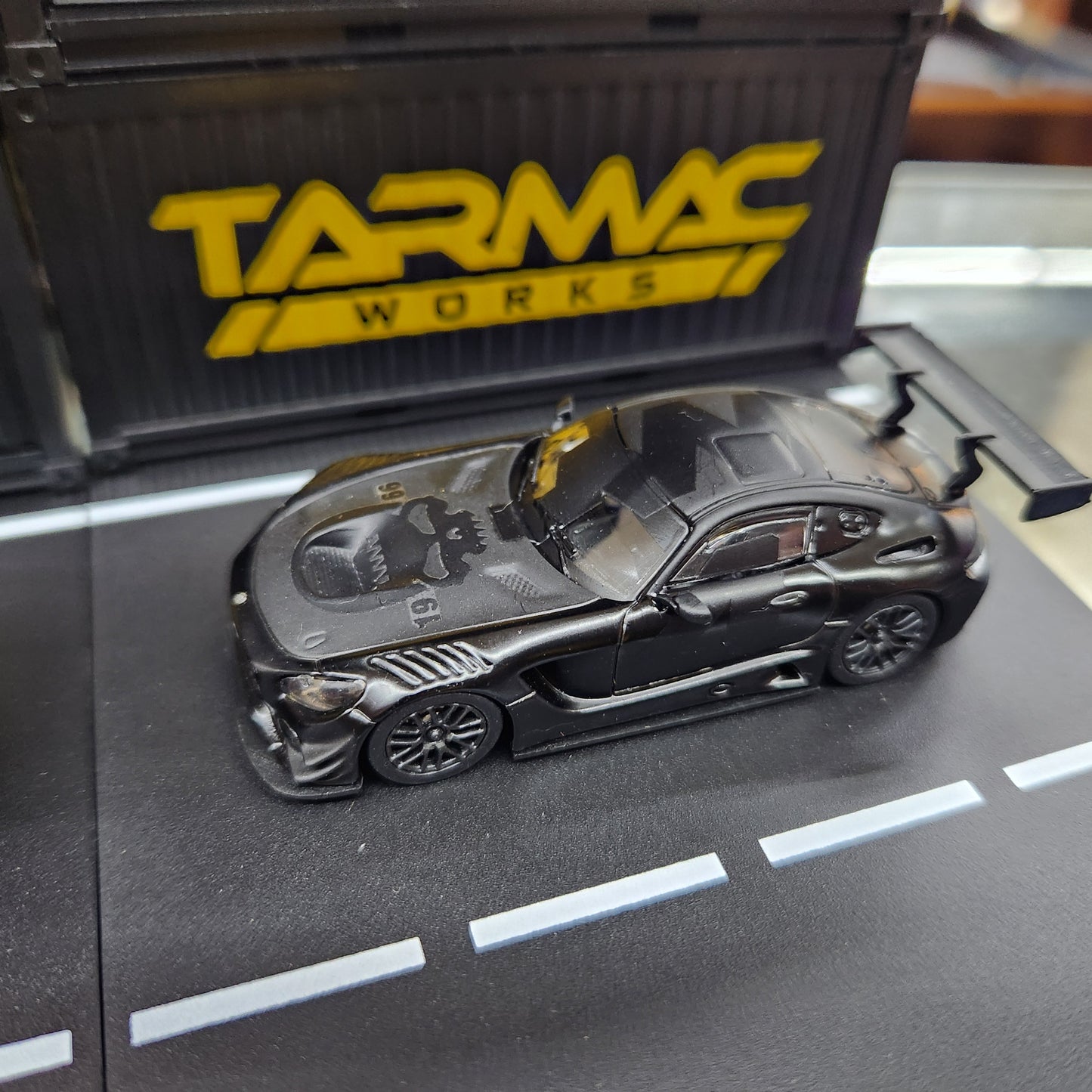 Tarmac Works - Mercedes-AMG GT3 #4 Black Special Edition Box Set