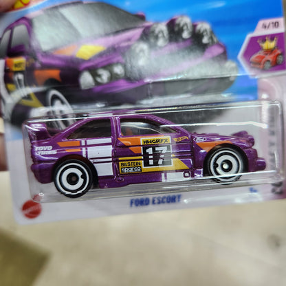 Hot Wheels - Ford Escort #17 - Short Card
