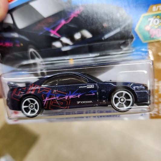 Hot Wheels - Nissan Skyline GT-R (R33) 'Yokohama' - Short Card