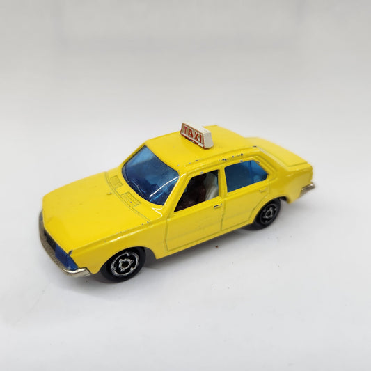 Uncarded - Majorette - Renault 18 ' Yellow Taxi with Driver' - 1:64 Scale