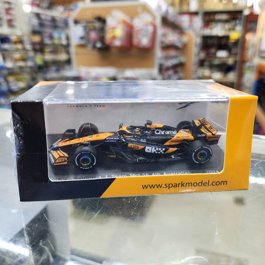 Spark - McLaren 2024 F1 Formula 1 Team MCL38 - #81 Oscar Piastri - 1:64 Scale
