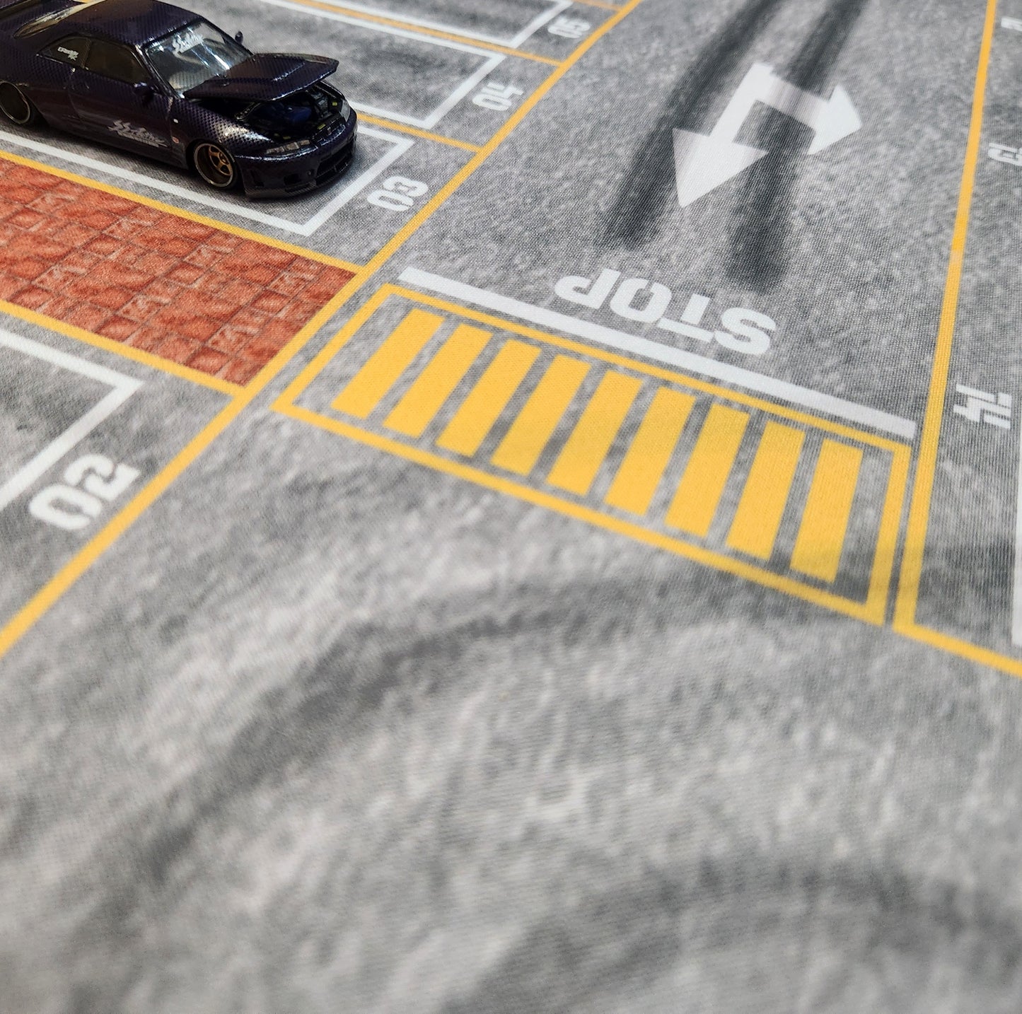 Diecast Diorama Mat - Los Angeles Car Park Street Scene - 1:64 Scale