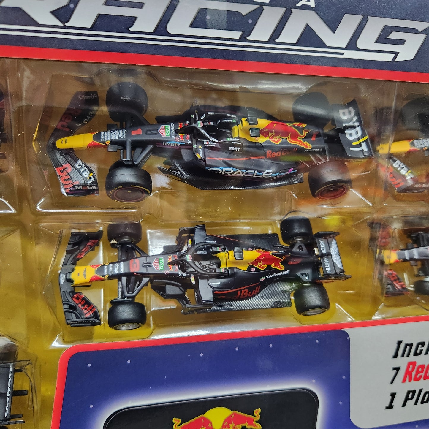 Bburago - Formula Racing - Red Bull Racing F1 Team - 7 Car Display - 1:43 Scale