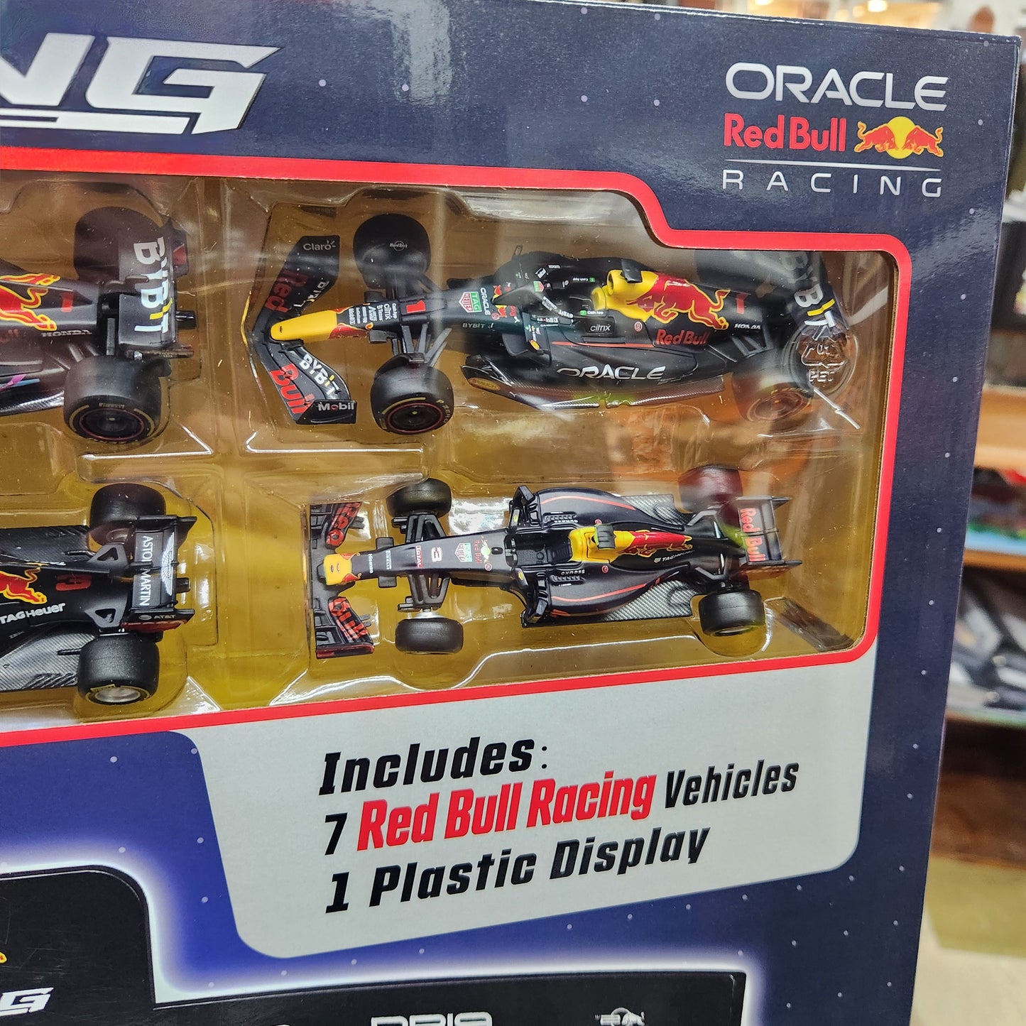 Bburago - Formula Racing - Red Bull Racing F1 Team - 7 Car Display - 1:43 Scale