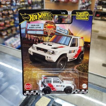 Hot Wheels Premium - Boulevard #133 - Mitsubishi Pajero Evolution