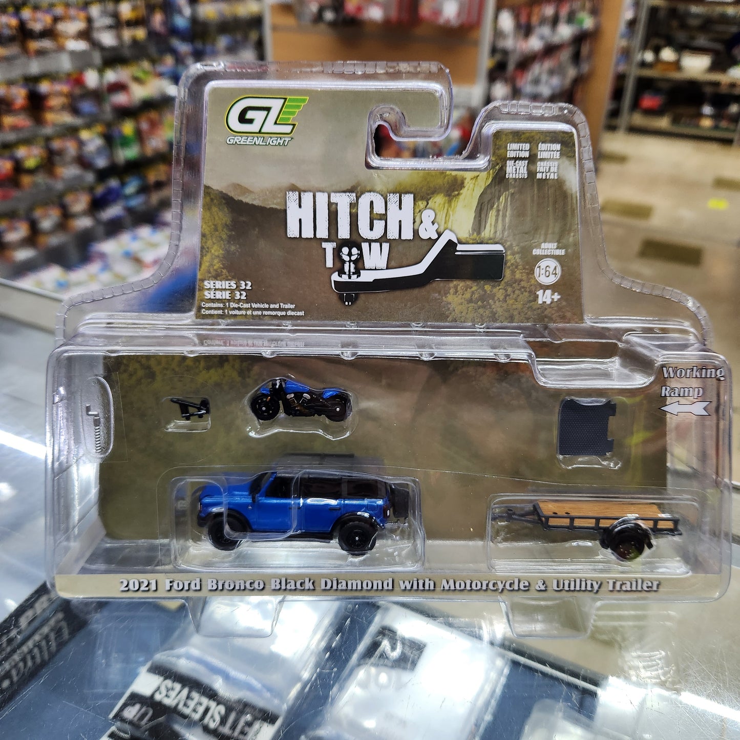 Greenlight - 'Hitch & Tow' Series 32 - 2021 Ford Bronco Black Diamond (Blue) with Utility Trailer