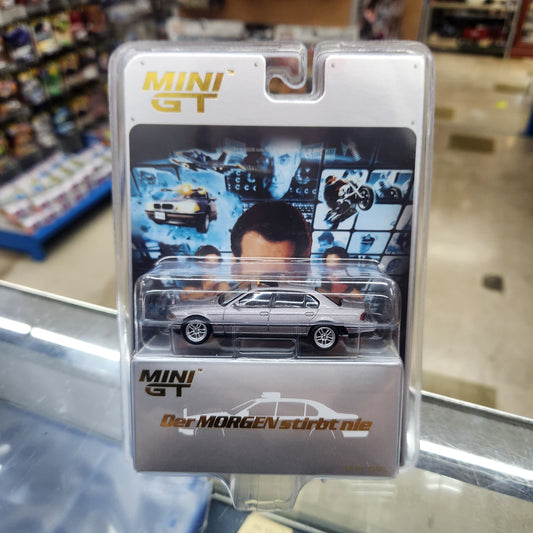 MiniGT - BMW 750IL 'Tomorrow Never Dies' 007 James Bond Series (German Blister)