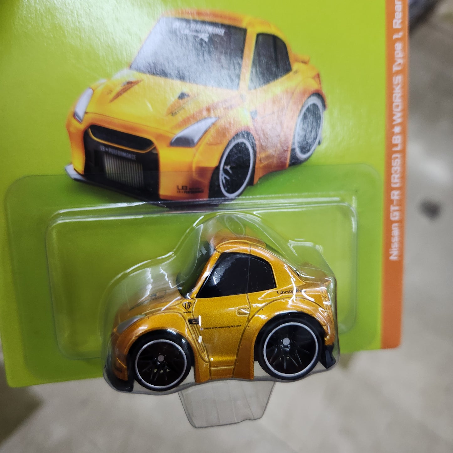 MiniGT - Qube Carz - Nissan GT-R R35 LB Liberty WORKS Type 1, Rear Wing Ver 2 LB Gold