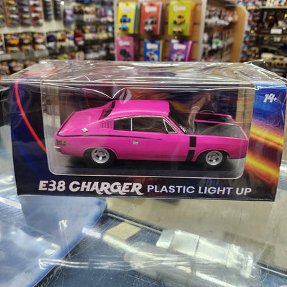 DDA - Valiant E38 Charger (Pink) - Light Up - 1:24 Scale