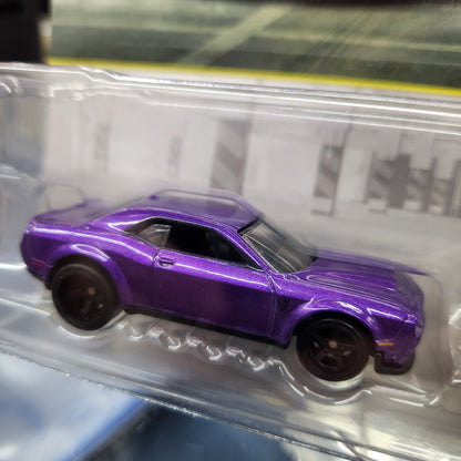 Hot Wheels Premium - Car Culture - 2 Pack - 2018 Dodge Challenger SRT & 2015 Dodger Charger SRT