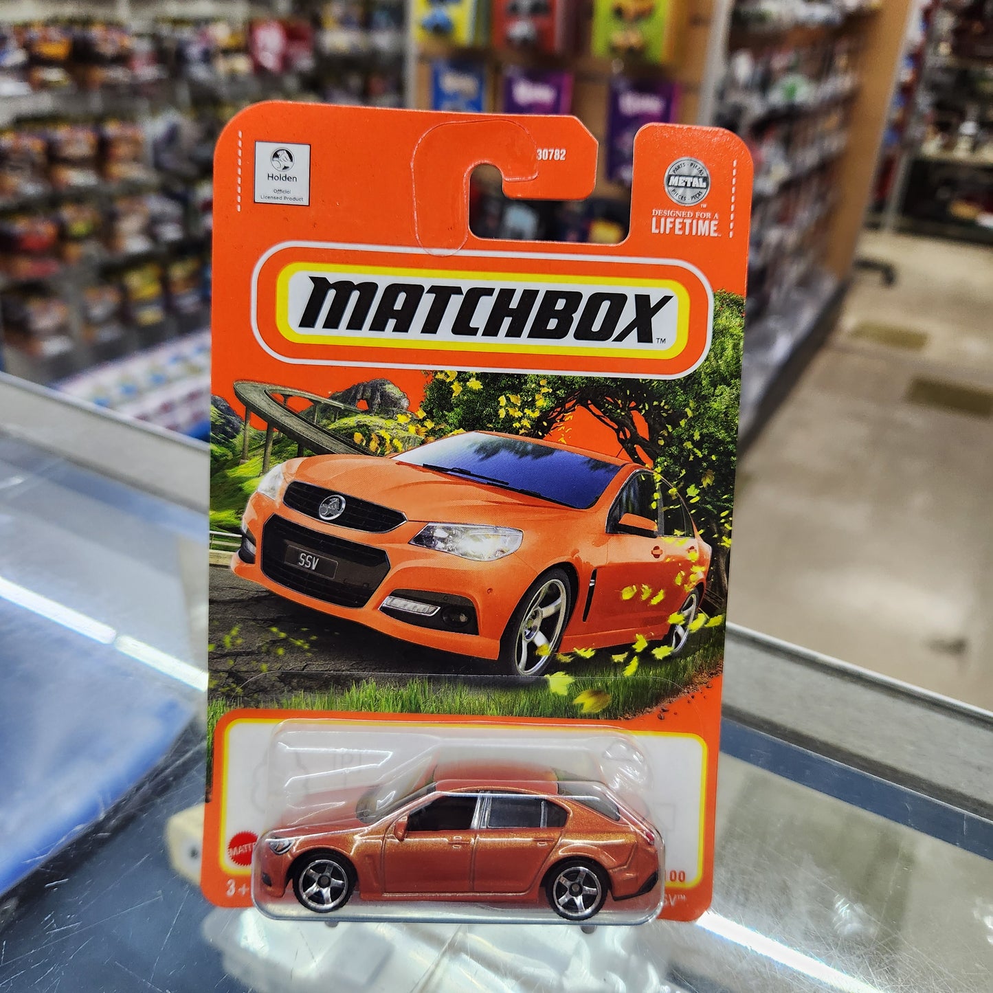 Matchbox - Holden VF Commordore SSV (Orange) - Long Card
