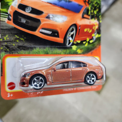 Matchbox - Holden VF Commordore SSV (Orange) - Long Card