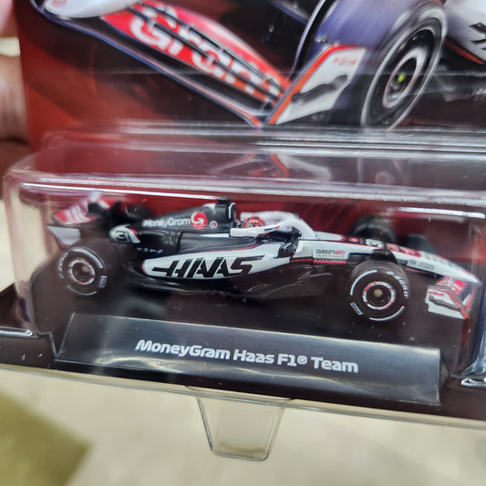 Hot Wheels Premium - 2025 Formula 1 Moneygram Haas F1 Team - #31 Esteban Ocan