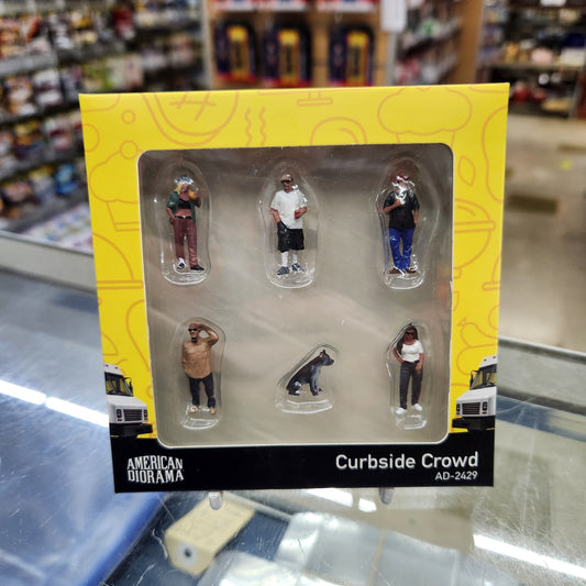 American Diorama - Diecast Figurines 'Curbside Crowd'