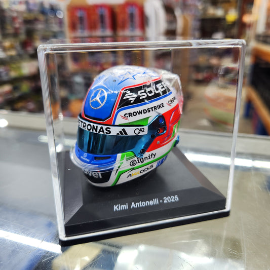 Spark Helmets -Mercedes-AMG PETRONAS F1 Team - Kimi Antonelli (Season 2025)