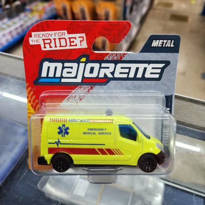 Majorette - Street Cars - Renault Master 'Ambulance' - Short Card