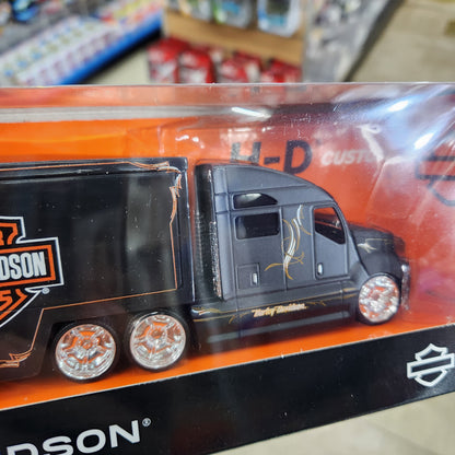 Maisto - 'Harley Davidson' Custom Haulers (Black with Orange Flames)