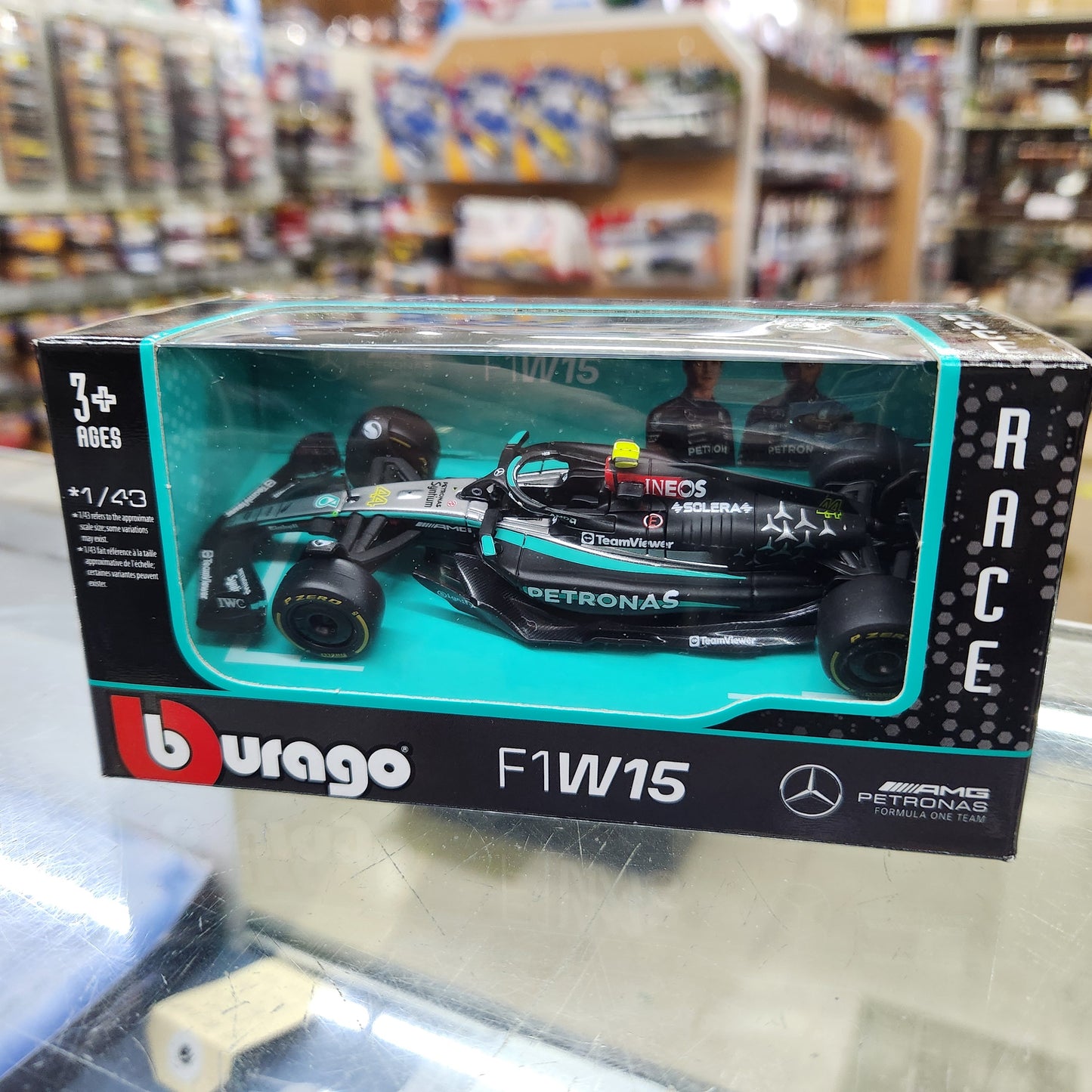 Bburago - 2024 Mercedes-AMG F1 W15 - #44 Lewis Hamilton - 1:43 Scale