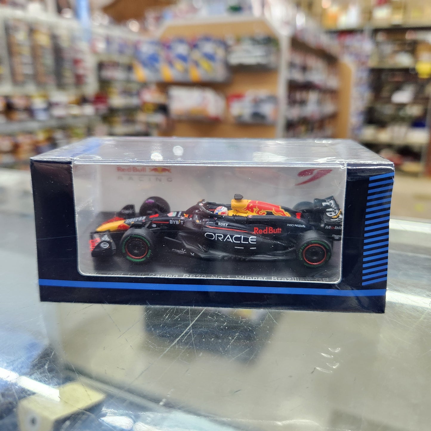 Spark - Red Bull Racing F1 Formula 1 Team RB20 - #1 Max Verstappen (Brazilian GP Winner)