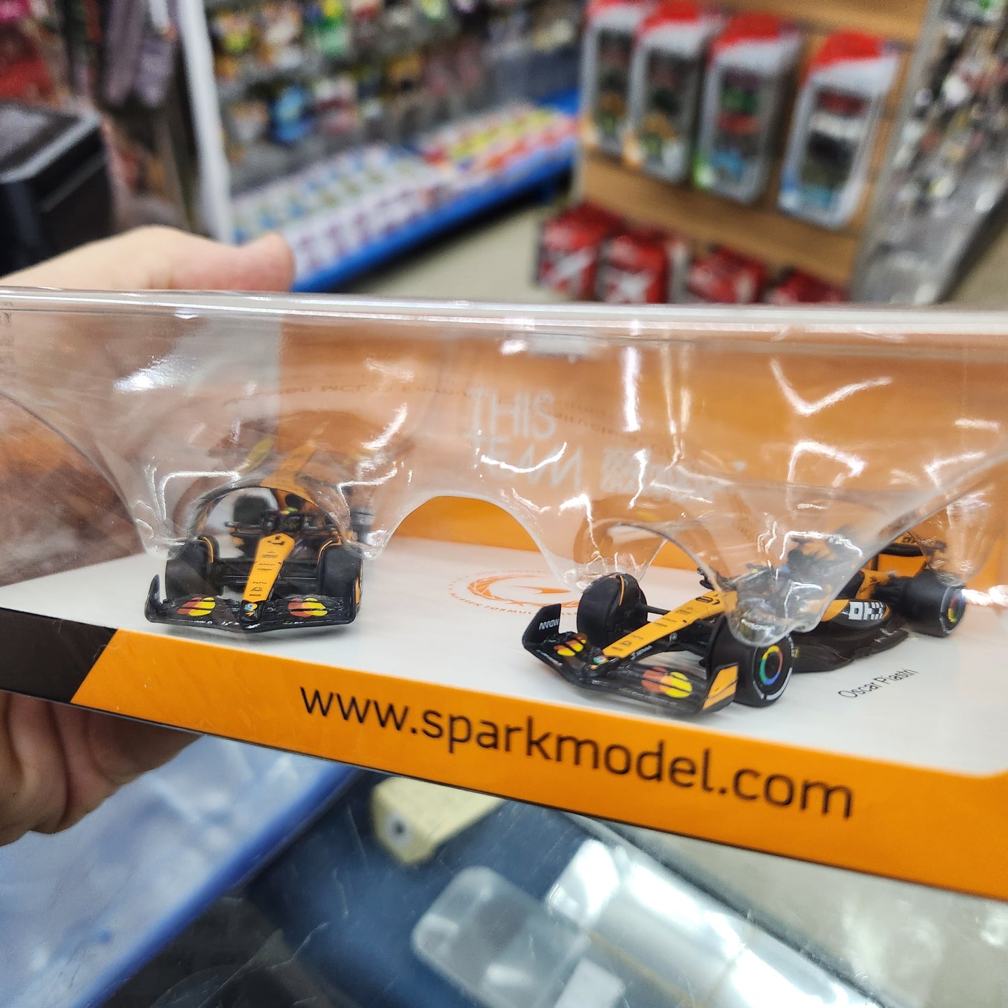 Spark - McLaren 2024 F1 Formula 1 Team MCL38 Constructors Champion - 2 Car Set - 1:64 Scale