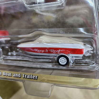 Greenlight - 'Hitch & Tow' Series 33 - 1967 Dodge D-100 with Boat/Trailer