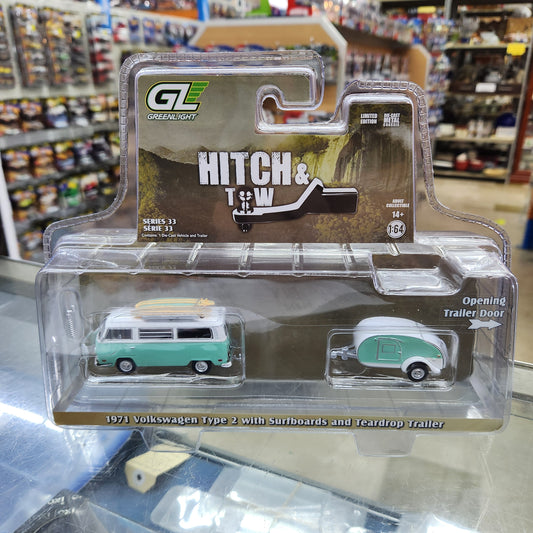 Greenlight - 'Hitch & Tow' Series 33 - 1971 VW Type 2 with Surfboards & Teardrop Trailer