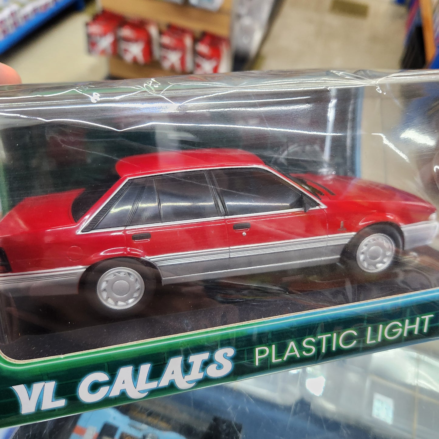 DDA - Holden VL Calais (Red) - Light Up - 1:24 Scale
