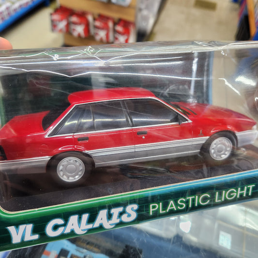 DDA - Holden VL Calais (Red) - Light Up - 1:24 Scale