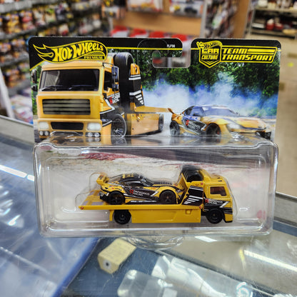 Hot Wheels - Team Transport - 2020 Toyota GR Supra/Fleet Street
