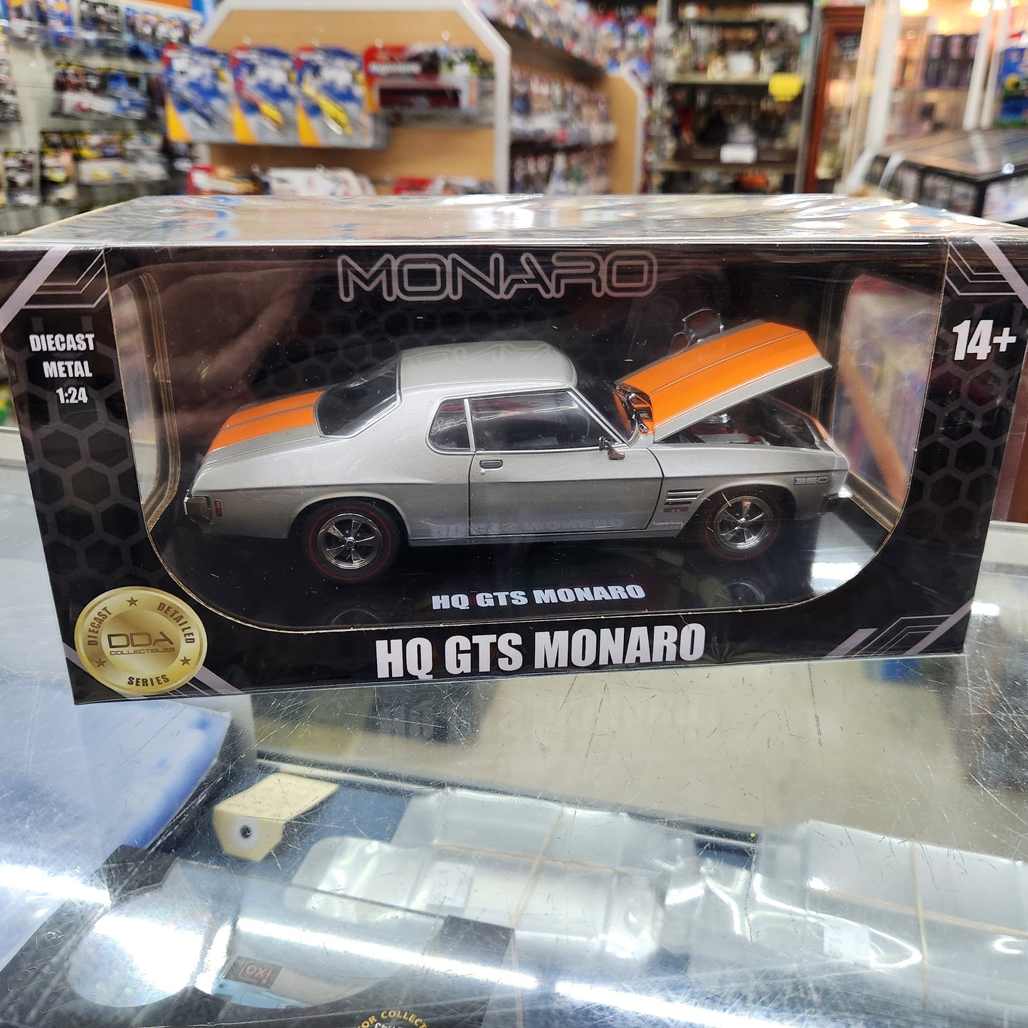DDA - Holden HQ 2 Door (Silver with Orange Stripe) - 1:24 Scale