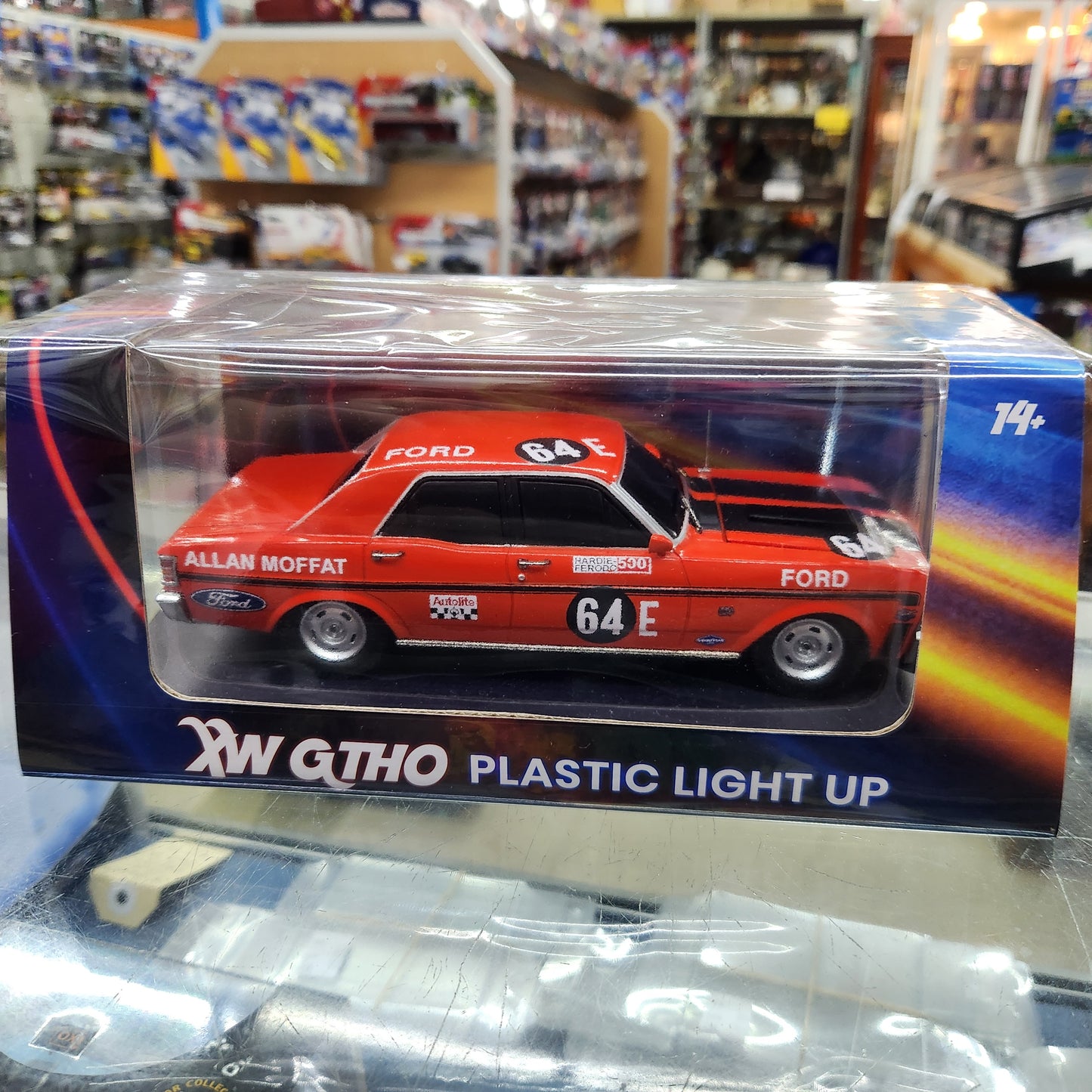 DDA - Ford XW GTHO #64E Bathurst Winner - Light up - 1:24 Scale