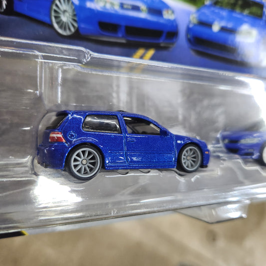 Hot Wheels Premium - Car Culture - 2 Pack - 2004 VW Golf R32 & VW Golf MK7