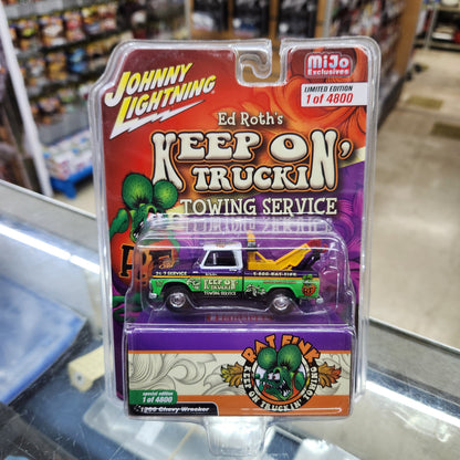 Johnny Lightning - 1966 Chevy Ed Roth's 'Keep on Truckin' Towing Service