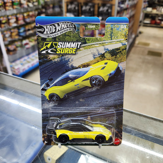 Hot Wheels Silver Series - Summit Surge - Aston Martin Vulcan (Yellow)