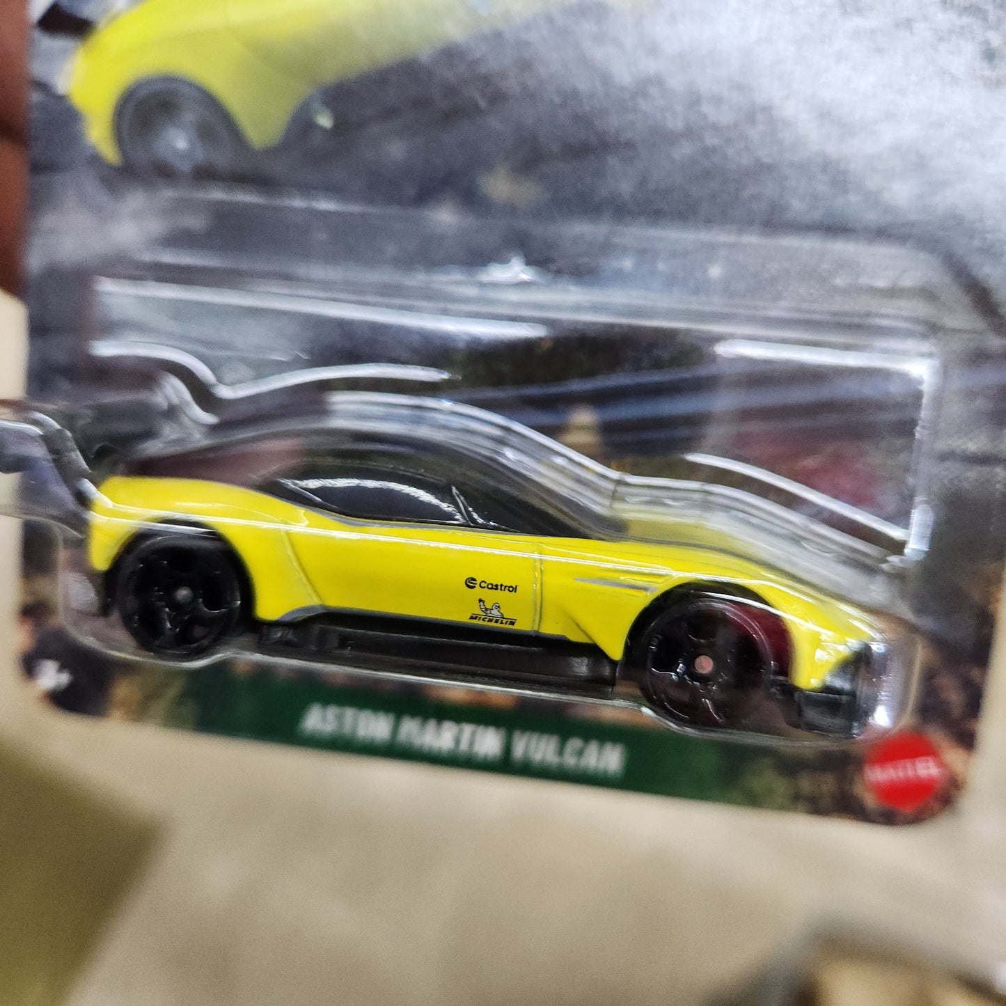 Hot Wheels Silver Series - Summit Surge - Aston Martin Vulcan (Yellow)