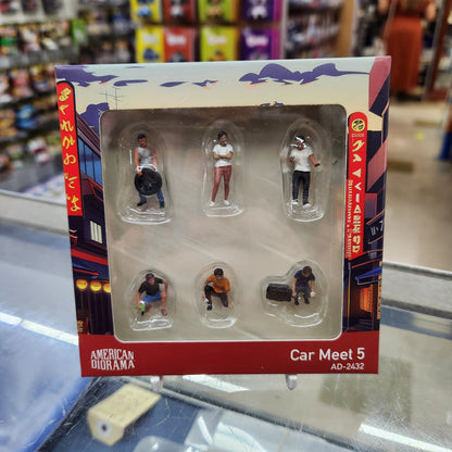 American Diorama - Diecast Figurines - Car Meet 5 - 1:64 Scale