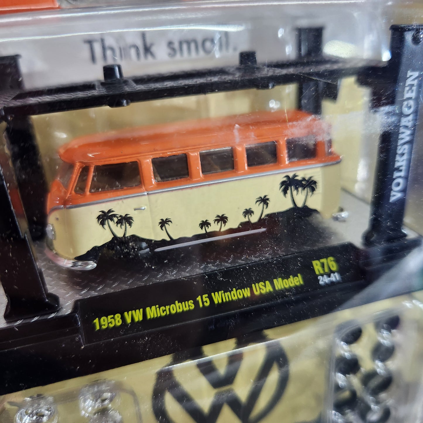 M2 Machines - M2 'Model Kit' Series 76 - 1958 VW Microbus 15 Window USA Model