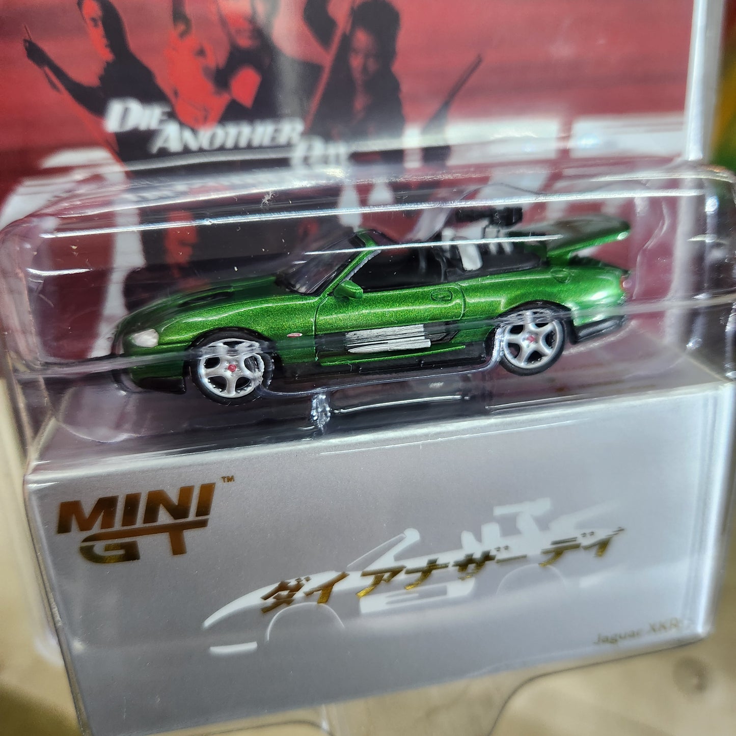 MiniGT - 2002 Jaguar XKR 'Die Another Day' 007 James Bond Series (Japanese Card) - 1:64 Scale