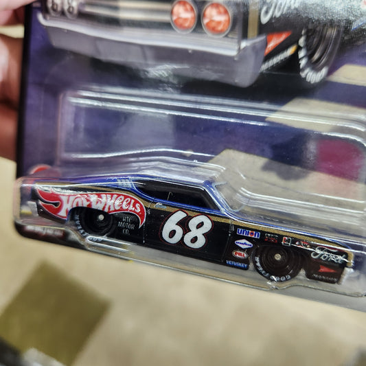 Hot Wheels Premium - Boulevard #147 - '69 Ford Torino Talladega