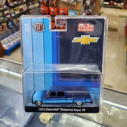 M2 Machines - 1973 Chevrolet Cheyenne Super 30 (Blue/Light Blue)