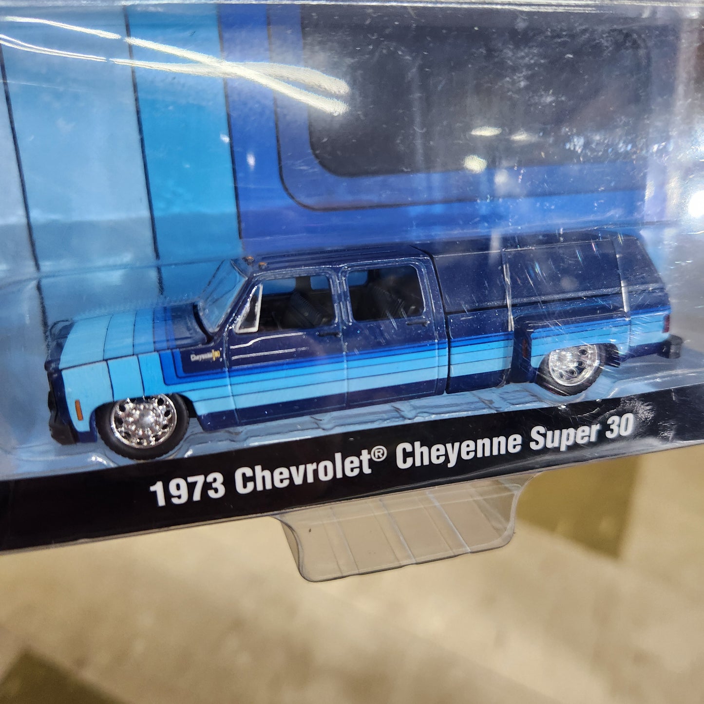 M2 Machines - 1973 Chevrolet Cheyenne Super 30 (Blue/Light Blue)