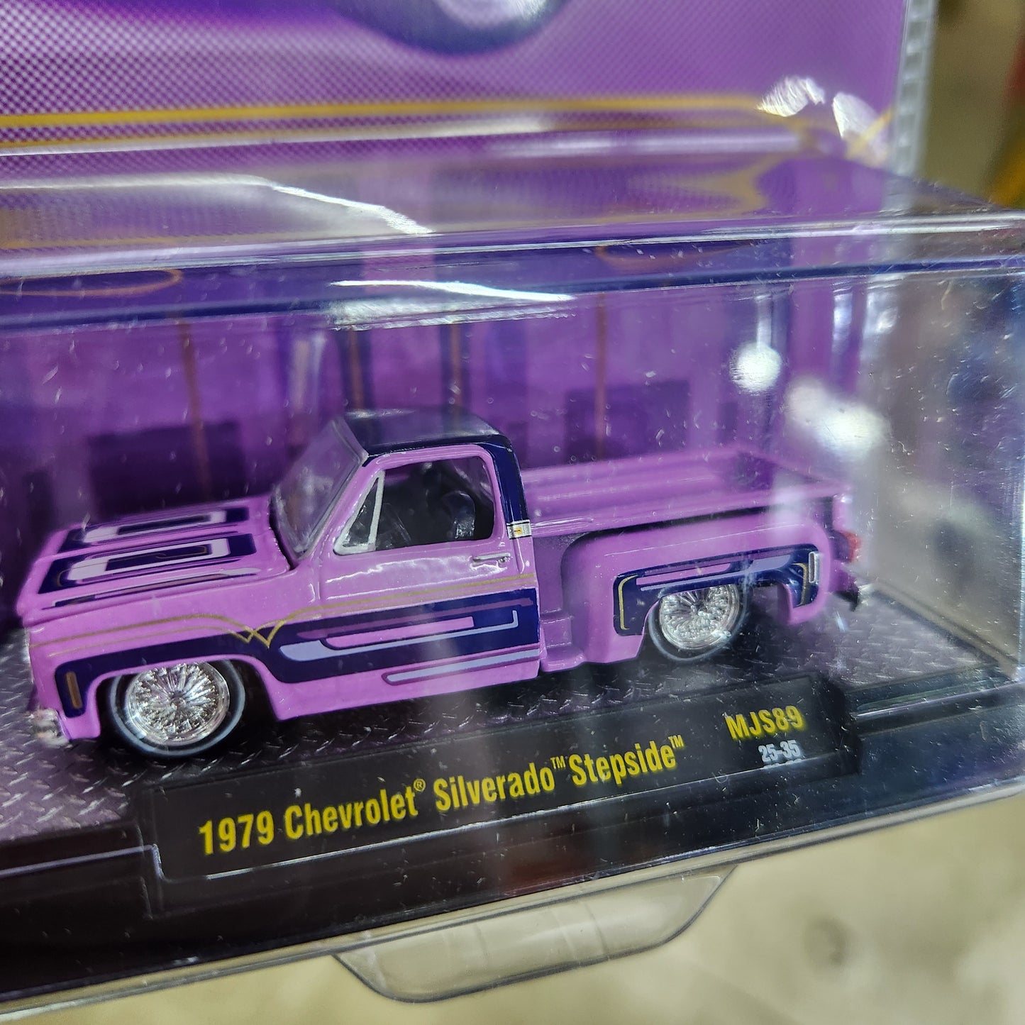 M2 Machines - 1978 Chevrolet Silverado Lowrider (Purple)